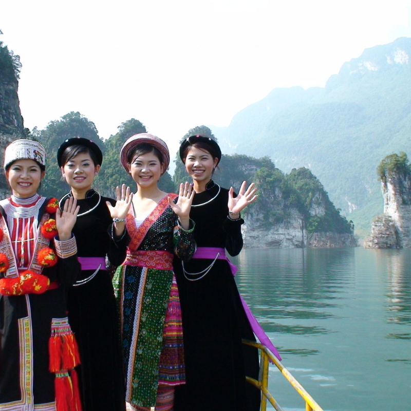 Những Ai Thường Đến Hồ Na Hang Để Làm Gì?
