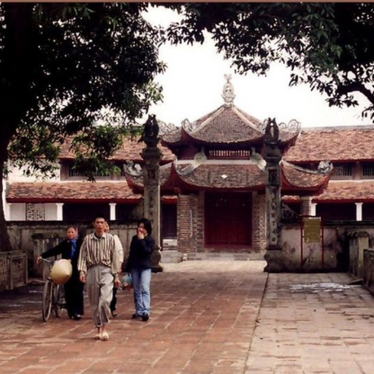 Những Ai Thường Đến Chùa Láng Để Làm Gì?