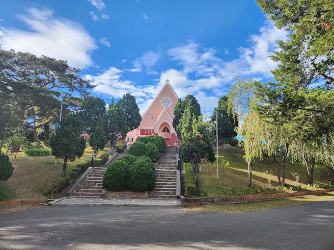 Nhà Thờ Domaine de Marie - Nhà Thờ Mai Anh Đà Lạt