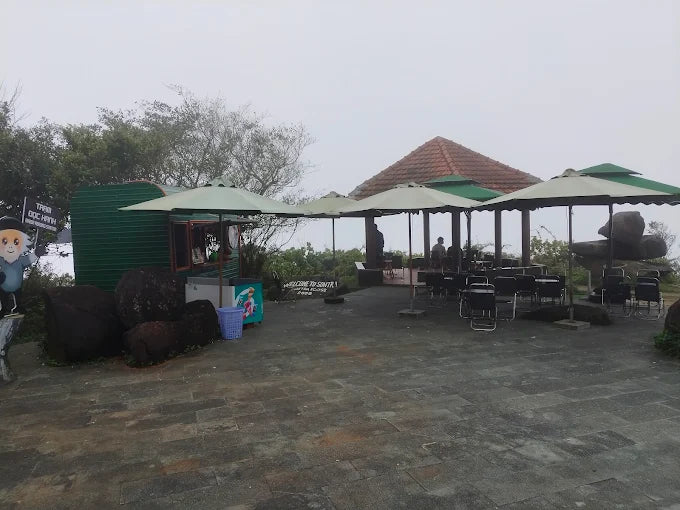Vị Trí Địa Lý Và Tầm Nhìn Chiến Lược Của Nhà Vọng Cảnh