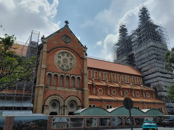 Nhà thờ Đức Bà Sài Gòn