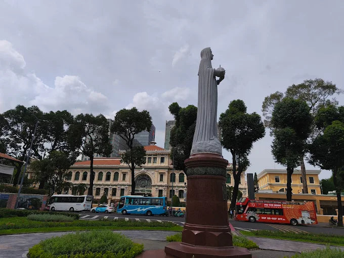 Nhà thờ Đức Bà Sài Gòn