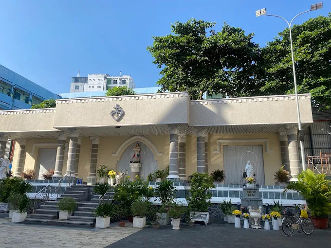 Nhà thờ Huyện Sỹ (Nhà thờ Chợ Đũi) TPHCM