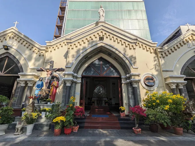 Nhà thờ Huyện Sỹ (Nhà thờ Chợ Đũi) TPHCM