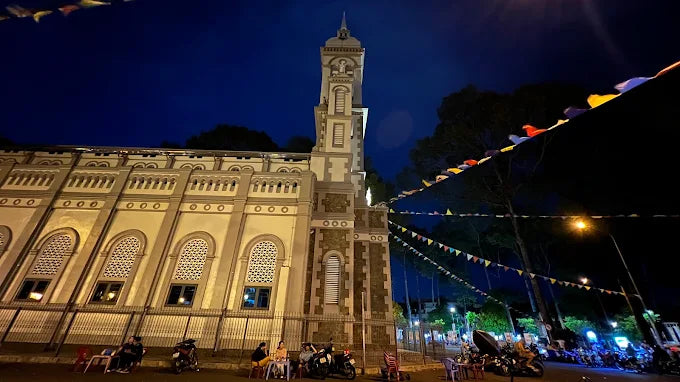 Localtrips.ORG Chuyên Cung Cấp Thông Tin Tìm Kiếm, Địa Điểm Tham Quan Tại Nhà thờ Tân Định (Nhà thờ Thánh Jeanne d'Arc) TPHCM