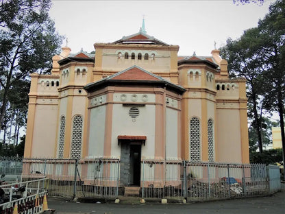 Cách Di Chuyển Đến Địa Điểm Nhà thờ Tân Định (Nhà thờ Thánh Jeanne d'Arc) TPHCM