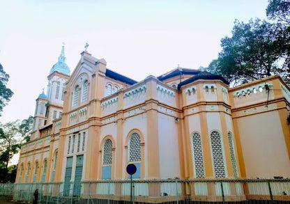 Các Địa Điểm Nổi Tiếng Gần Nhà thờ Tân Định (Nhà thờ Thánh Jeanne d'Arc) TPHCM (Ăn Gì? Chơi Gì?)