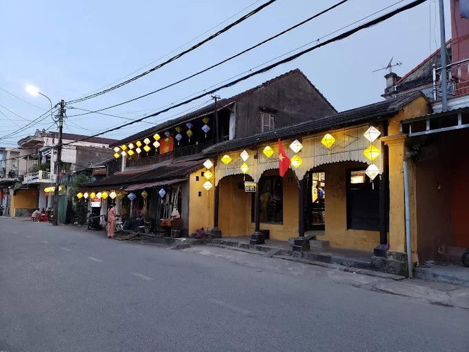 Localtrips.ORG chuyên cung cấp thông tin du lịch tại Phố Cổ Bao Vinh