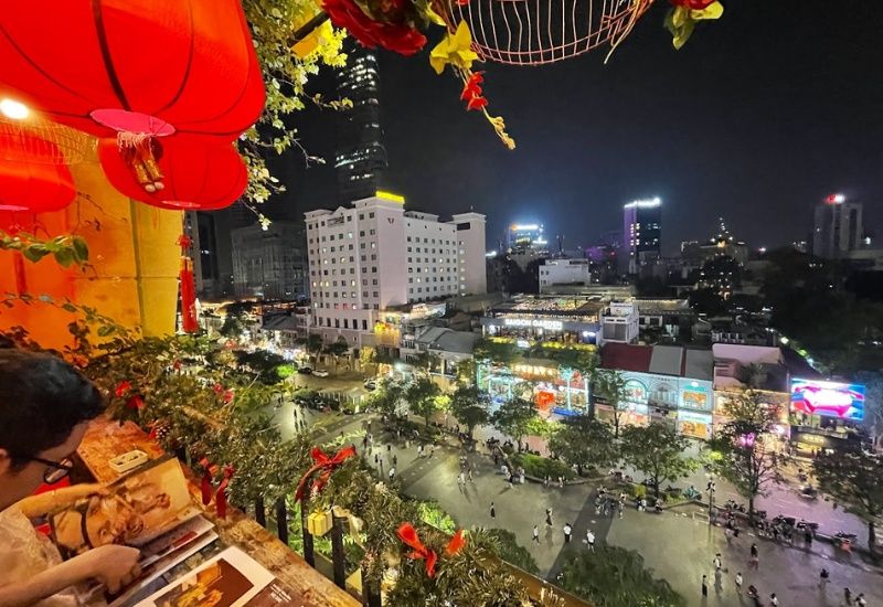 Phố đi bộ Nguyễn Huệ TPHCM