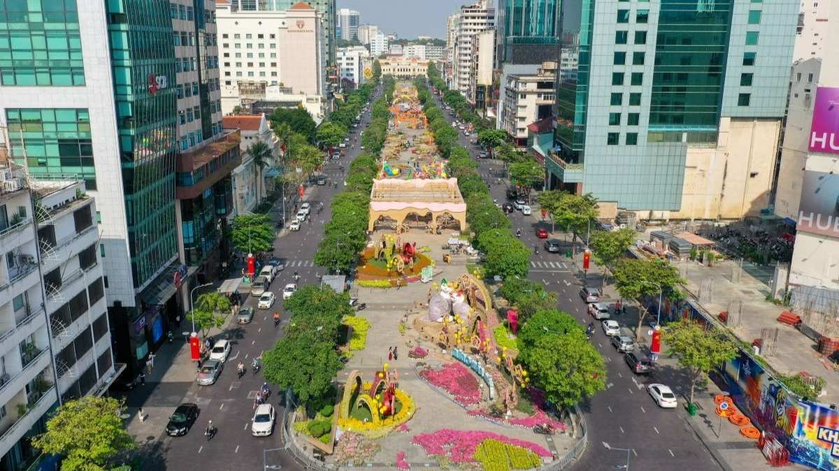 Những Ai Thường Đến Phố đi bộ Nguyễn Huệ TPHCM Để Làm Gì?
