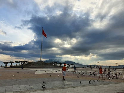 Quảng trường 2 tháng 4 Nha Trang