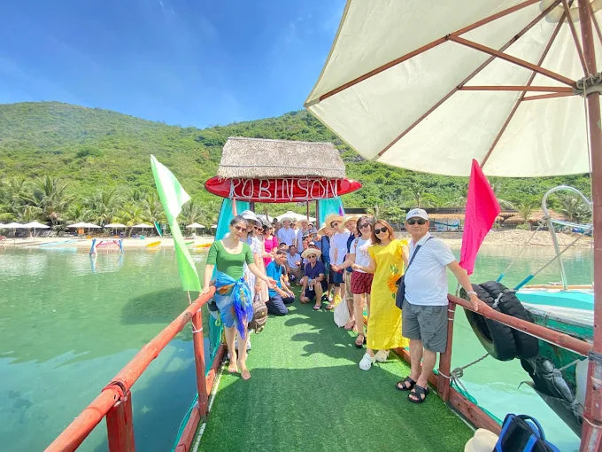 So Sánh Hình Thức Trải Nghiệm Tour Robinson Beach
