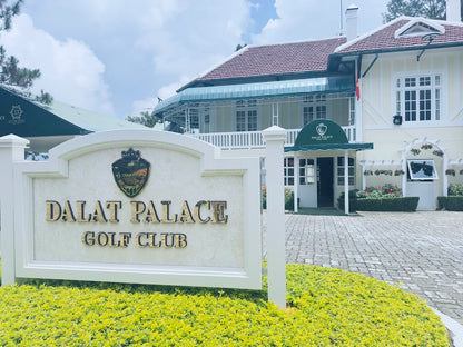 Sân golf này được xây dựng từ năm nào?