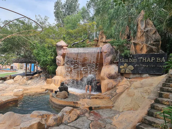 Suối khoáng nóng Tháp Bà Nha Trang
