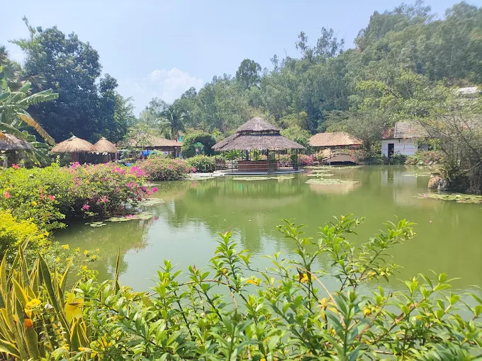 Nên đi Suối khoáng nóng Tháp Bà vào thời điểm nào trong ngày là tốt nhất?