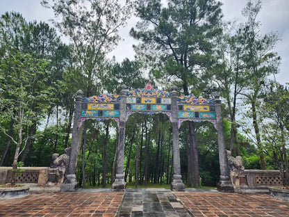 Tư Lăng - Lăng mộ vua Đồng Khánh