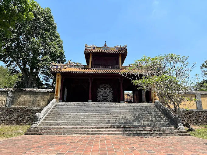 Tư Lăng - Lăng mộ vua Đồng Khánh