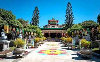 Localtrips.ORG chuyên cung cấp thông tin du lịch tại Tịnh xá Ngọc Hòa