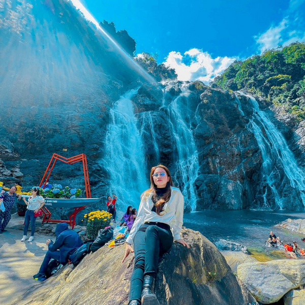 Thác Trắng Minh Long