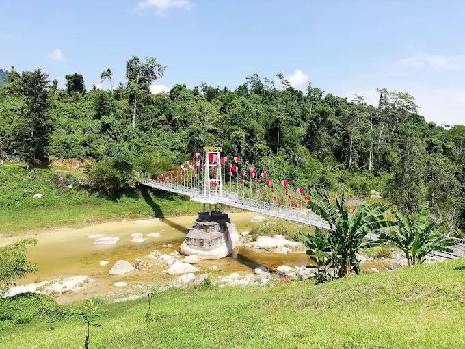 Yang Bay Waterfall