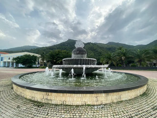 Trung tâm Hội nghị Hoàn Vũ - Crown Center