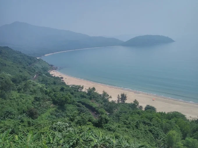 Kết Nối Hành Trình: Vịnh Lăng Cô và Các Địa Điểm Nổi Tiếng