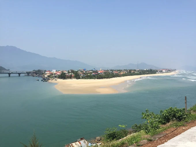 Đặc Sản Ẩm Thực – Vị Ngon Của Biển &amp; Đầm Phá