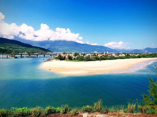 Lăng Cô Bay