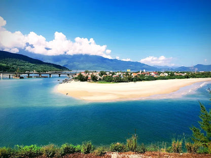 Lăng Cô Bay