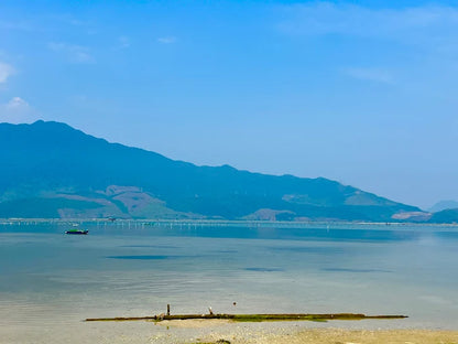 Lăng Cô Bay