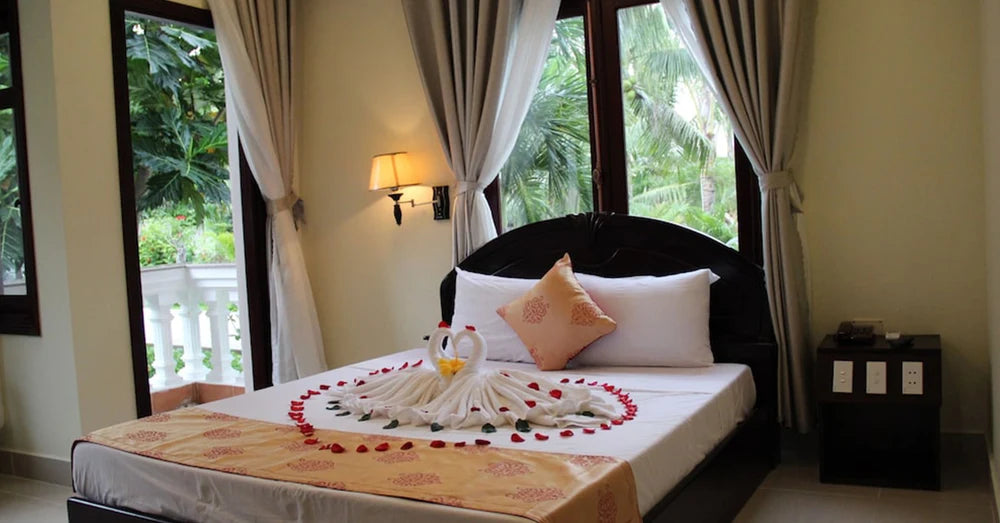 Thông Tin Hành Chính Và Tiện Ích Lữ Hành Vân Phong