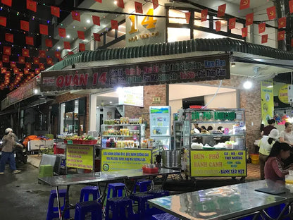 Lịch Sử Phố Ẩm Thực Quy Nhon: Từ Quán Cóc Làng Chài Đến Phố Du Lịch