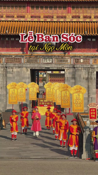 Ngọ Môn (Đại Nội Huế) localtrips Video (1)
