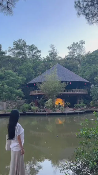 video Chùa Huyền Không Sơn Thượng localtrips (1)

