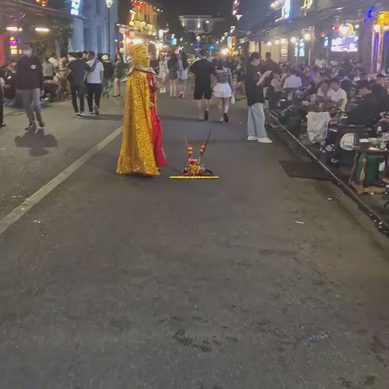Đường Đi Bộ Huế Localtrips video (1)