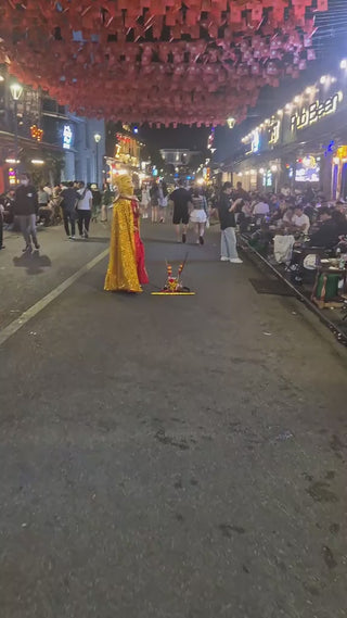 Đường Đi Bộ Huế Localtrips video (1)