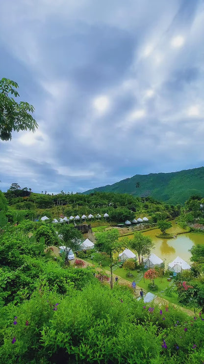 Công Viên Suối Khoáng Nóng Núi Thần Tài