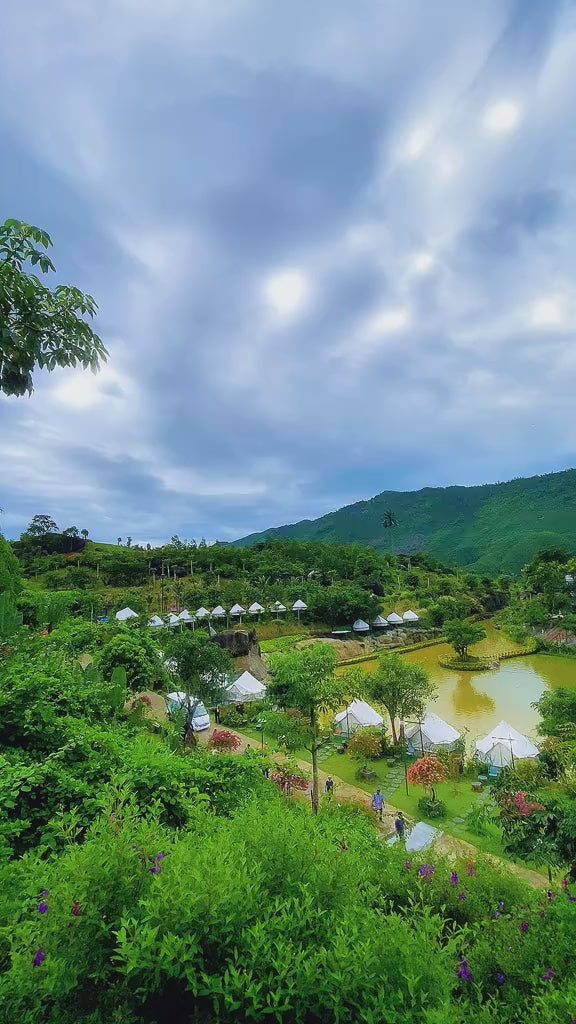 Công Viên Suối Khoáng Nóng Núi Thần Tài