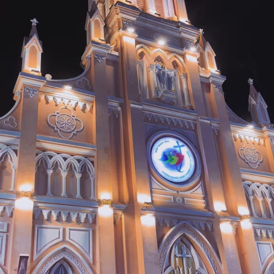 Giáo Xứ Chính Tòa Đà Nẵng video Local Trips VN (4)

