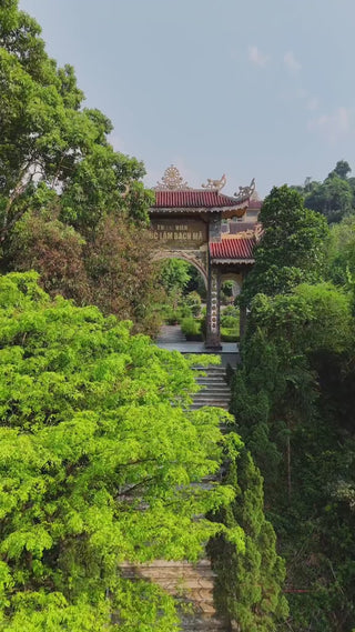 thiền viện trúc lâm bạch mã Huế Video local trips (1)

