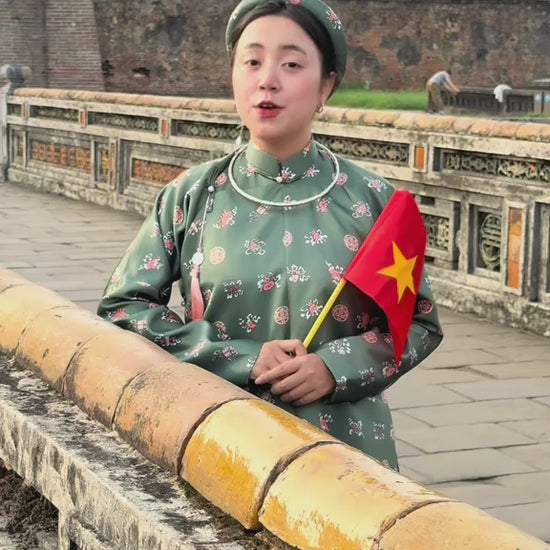 Kỳ Đài Huế Localtrips Video VN (1)


