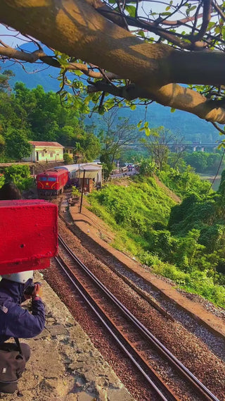 Vịnh Lăng Cô localtrips VN video (1)

