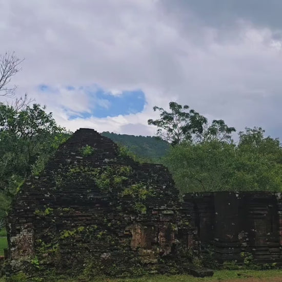 Thánh Địa Mỹ Sơn, Đà Nẵng video localtrips (1)

