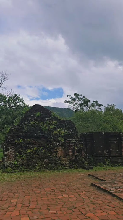 Thánh Địa Mỹ Sơn, Đà Nẵng video localtrips (1)


