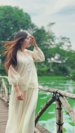 Hồ Tịnh Tâm Huế local trips video vn (1)

