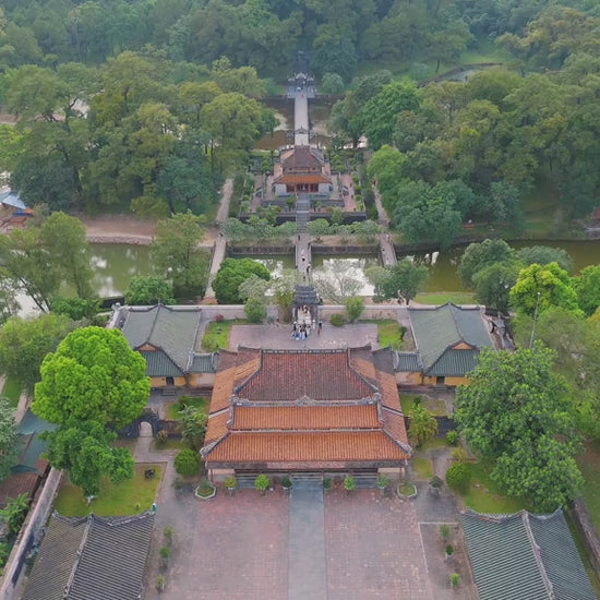 Hiếu Lăng (Lăng Minh Mạng) Video localtrips (1)


