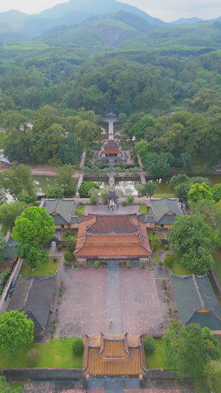 Hiếu Lăng (Lăng Minh Mạng) Video localtrips (1)

