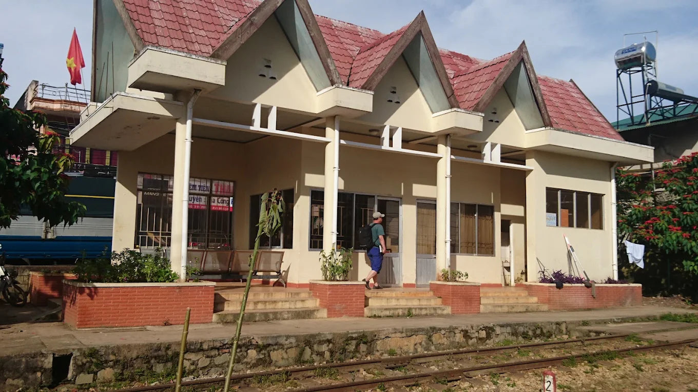 Ga Trại Mát Đà Lạt nằm ở đâu và cách trung tâm bao xa?