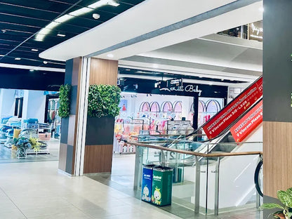 Vincom Plaza 3/2 (Ba Tháng Hai)